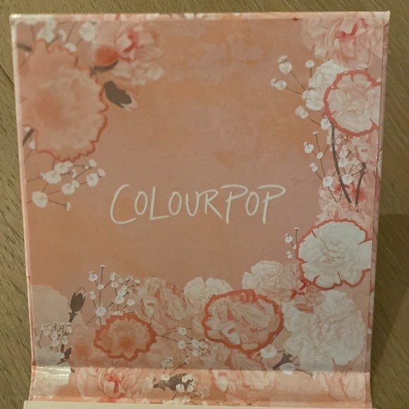 Colourpop Apricot me not pressed powder palette - Picture 4 of 5